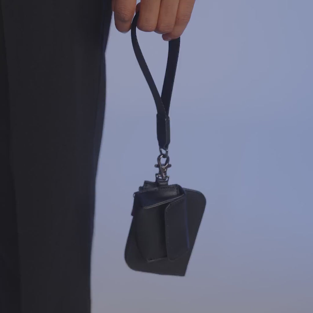 black wristlet purse with headphone case